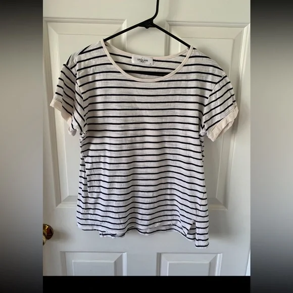 Carly Jean Los Angeles Emma Striped Tee - Picture 2 of 6